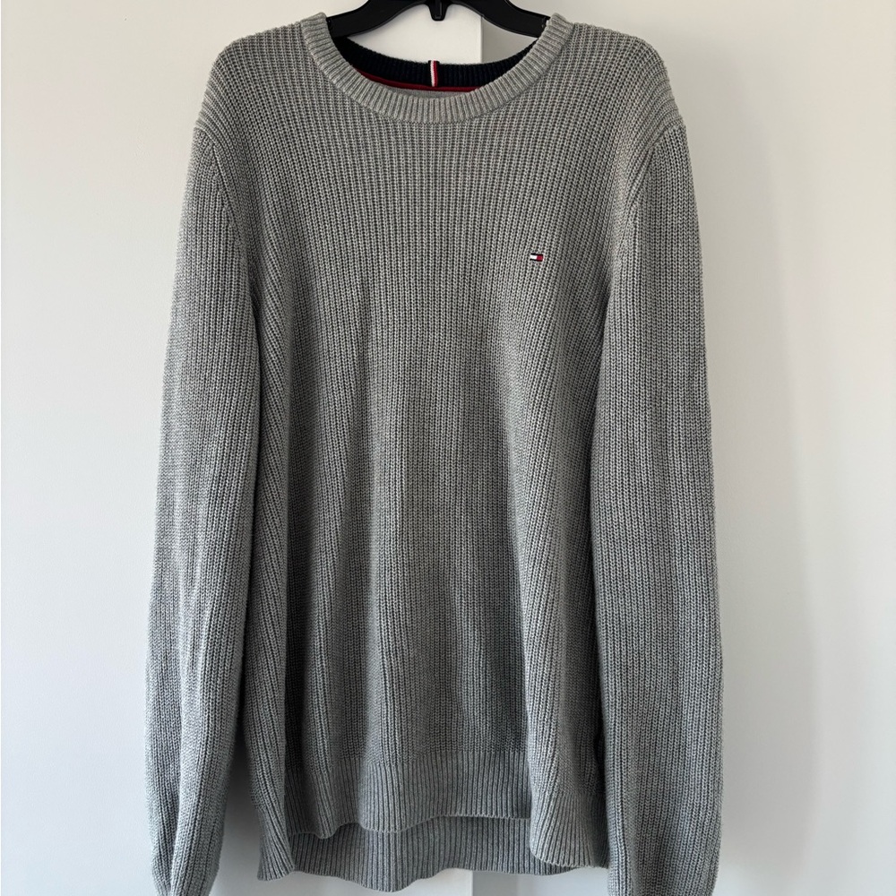 Tommy Hilfiger Gray Crewneck Sweater Classic Style